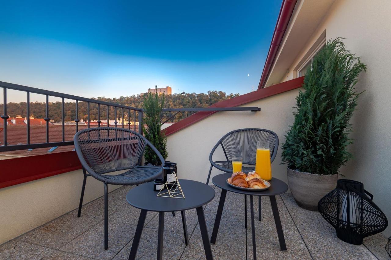 Executive Apartment mit Terrasse